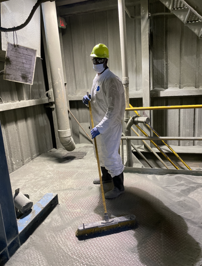 ACE industrial cleaning expert